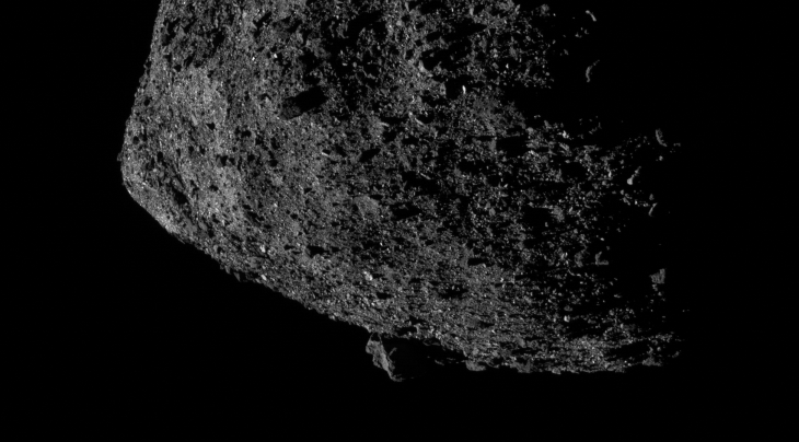 NASAの探査機が至近距離で撮った小惑星ベンヌの写真がすごい