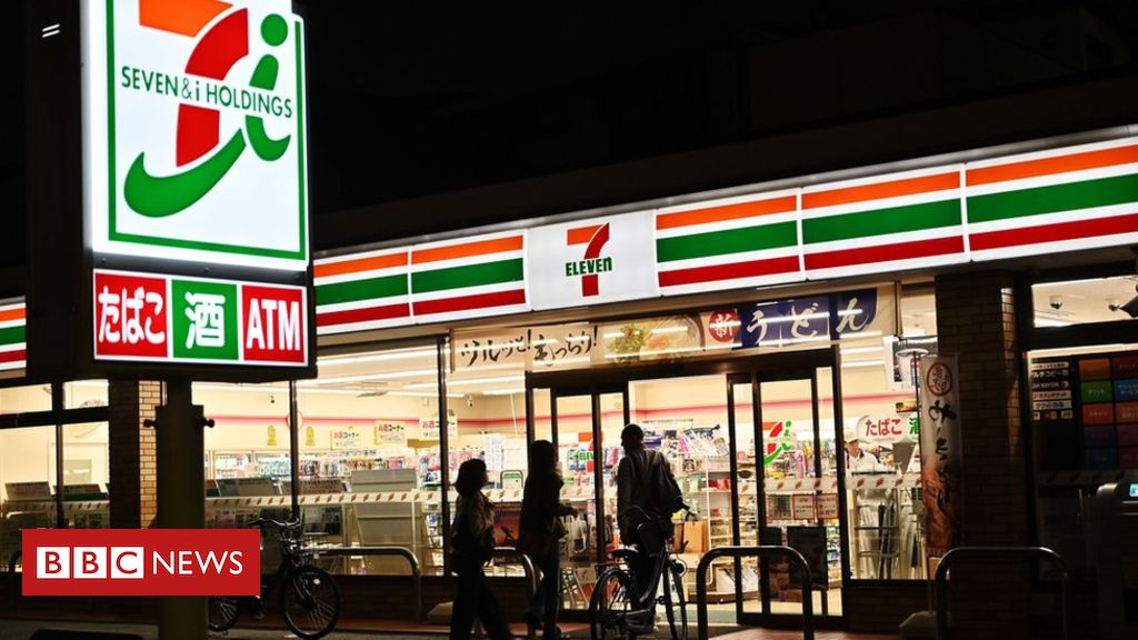 Scammers hijack Japan's 7-Eleven payment app