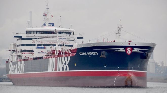 イラン、ホルムズ海峡で英タンカーを拿捕 - BBCニュース