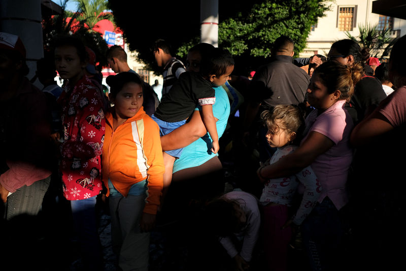 メキシコ ホンジュラスの2万人雇用創出支援 米への移民流出抑制へ