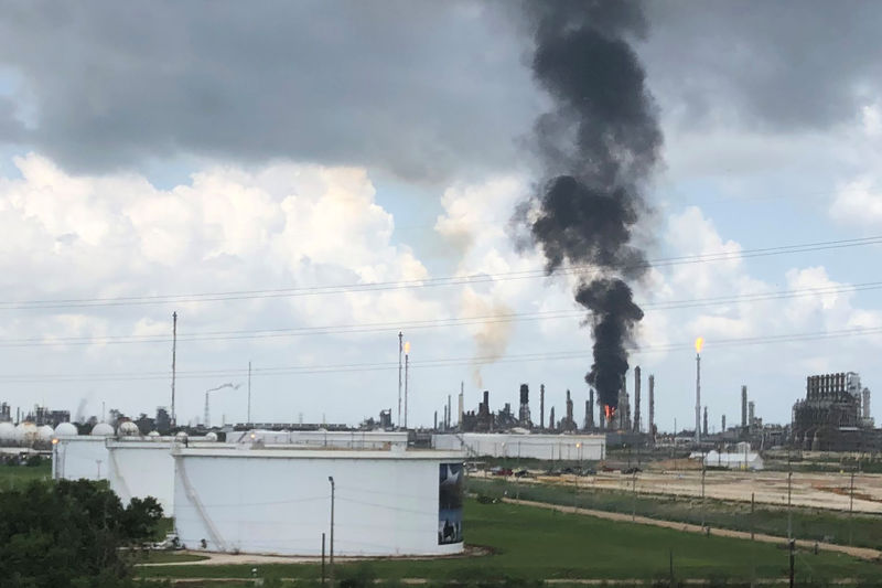 米エクソン、テキサス州の化学工場で火災　37人軽傷