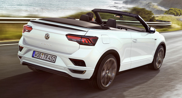 VWの新型オープンSUV『T-Rocカブリオレ』発表…ボディを全面刷新