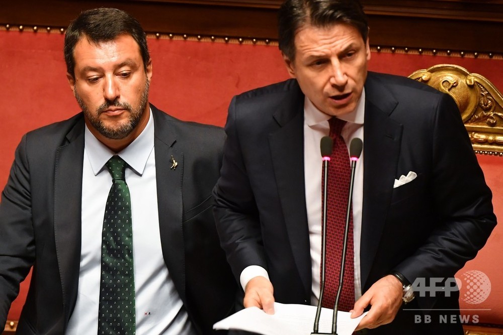 イタリアに政治空白 コンテ首相、サルビーニ内相批判し辞任表明