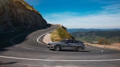 燃費制限をクリアするためphev続々登場 Bmw 330eシステム最高出力292p