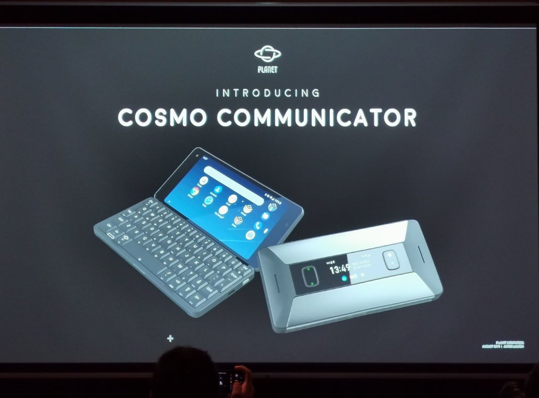 スマホではなくコミュニケーター。QWERTYキーボード搭載端末「Cosmo Communicator」が日本上陸：山根博士のスマホよもやま話