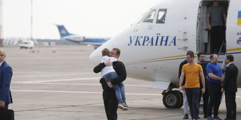 マレー機撃墜関係者もロシアへ　ウクライナ捕虜交換、捜査支障も