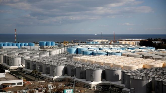 福島原発の汚染水は「海に放出するしかない」　原田環境相 - BBCニュース