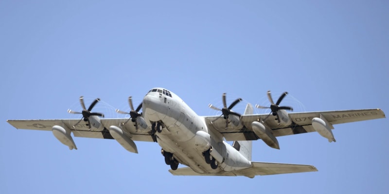 米軍空中給油機が初訓練、鹿児島　鹿屋基地、2度の延期後