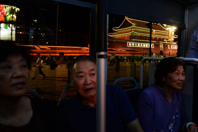中国建国70年式典、香港デモで緊張も