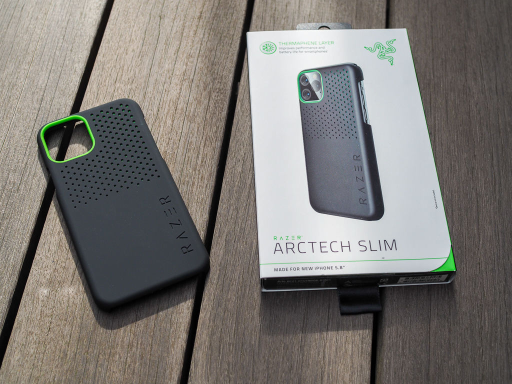 Razerのクーリングケース Arctech Slim を試す 本当に排熱性に優れていた