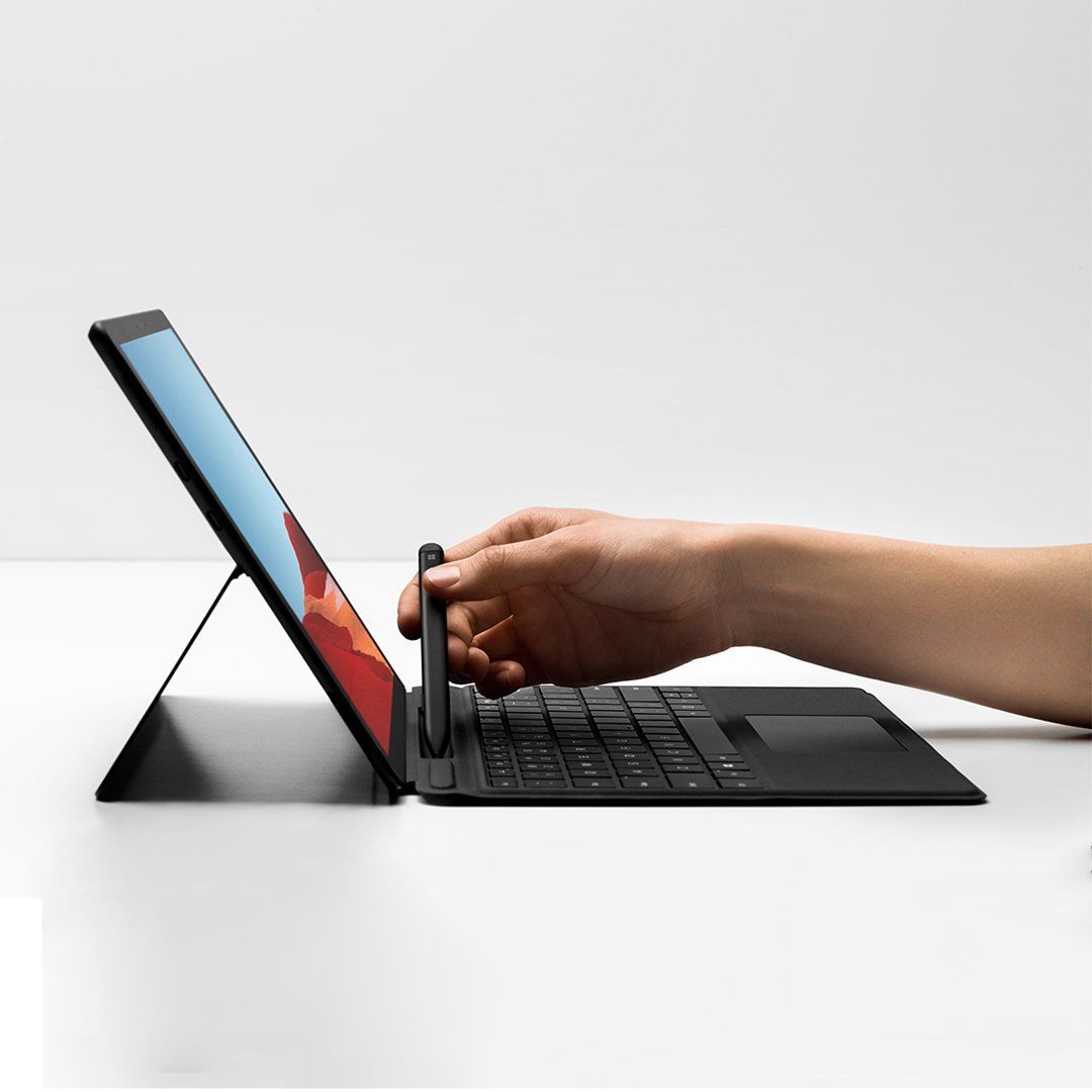 速報：Surface Pro X発表。独自ARMプロセッサSQ1採用、LTE常時接続の軽量2in1