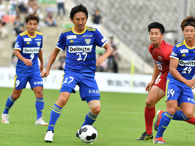岡田武史の理念を実現する橋本英郎。FC今治のJ3昇格を引っ張る40歳。