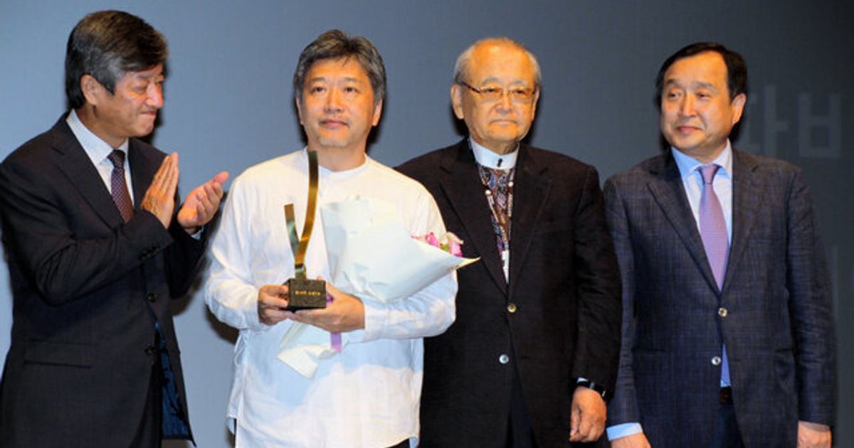 是枝裕和監督、釜山国際映画祭で「今年のアジア映画人賞」を受賞。最新作『真実』も上映