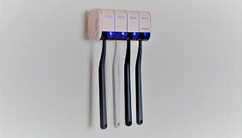 歯ブラシを99.9％除菌する充電式ホルダー、「Makuake」で先行販売