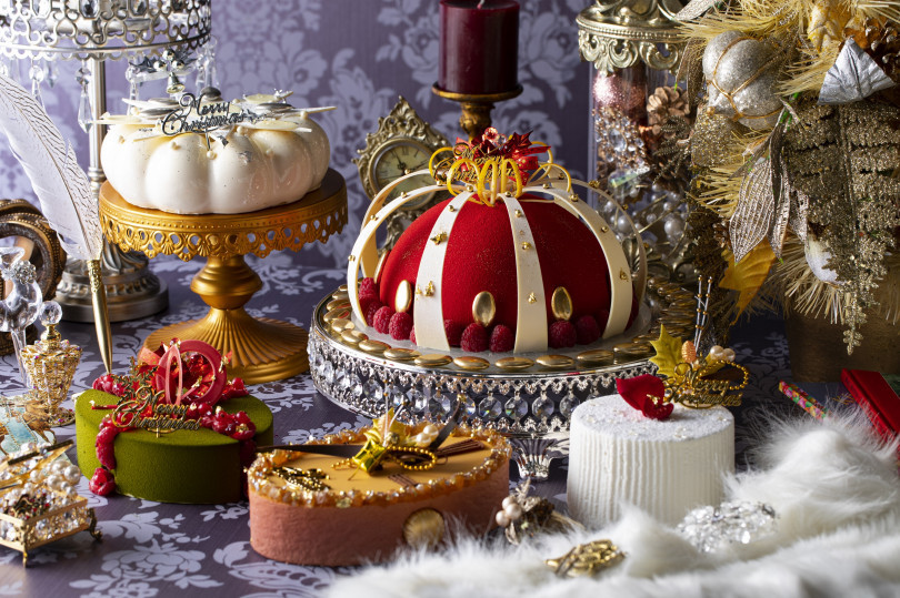 王冠や宝石をイメージしたクリスマスケーキがヒルトン東京に登場