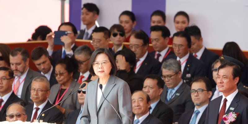 台湾総統、「一国二制度」拒絶　建国記念日で