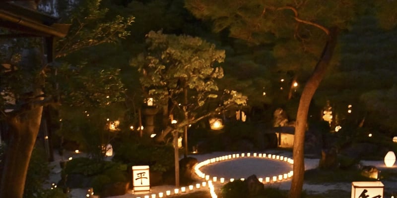 枯れ山水ほんのり浮かぶ、京都　東林院、夜間拝観の試験点灯