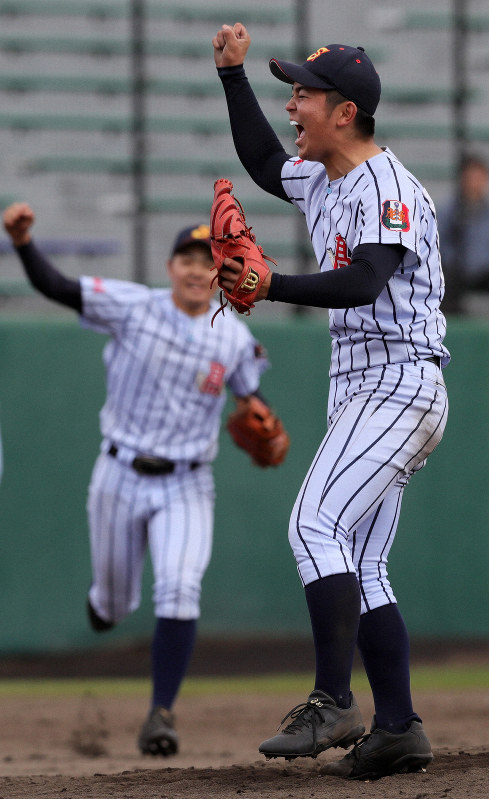 背番号「10」が投打で活躍　白樺学園・坂本武紗士　高校野球秋季北海道