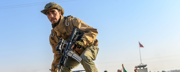 米、シリア駐留部隊1000人の撤収発表 トルコ側部隊は攻撃拡大