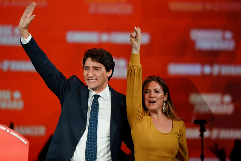 カナダ総選挙、トルドー首相続投　過半数届かず他党協力必要に