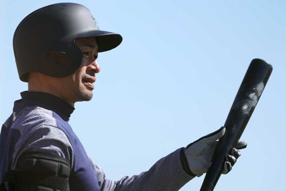 Mlb イチロー氏の46歳誕生日 エイミーさんが貴重な自撮り2sを添え祝福ツイート