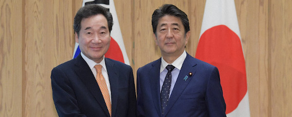 安倍首相、韓国首相と会談 大統領親書受け取り