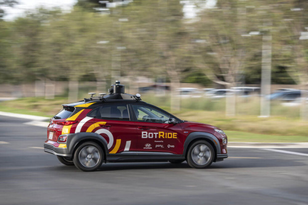 現代自動車が米国で「ロボットタクシー」の無料提供を開始