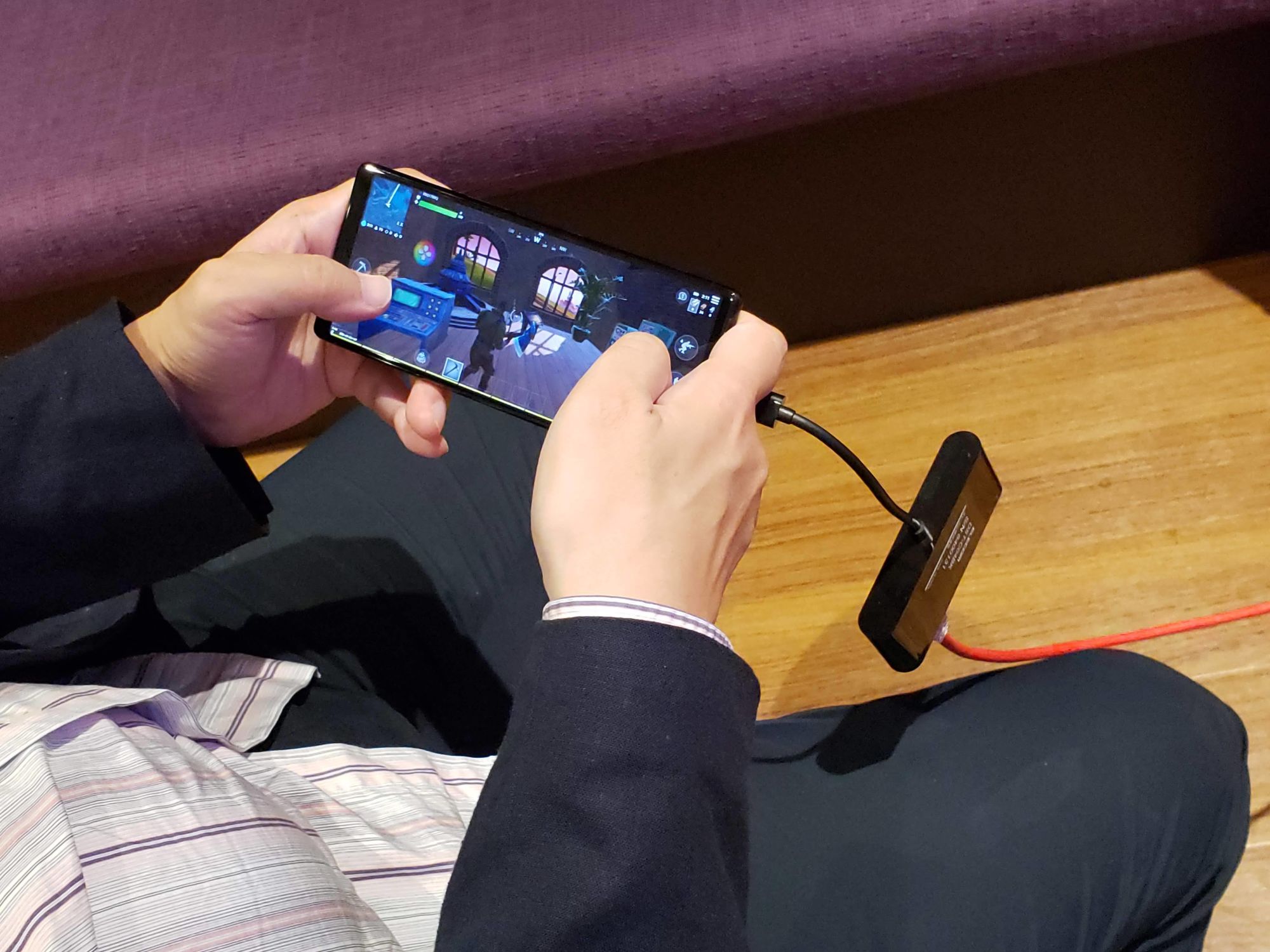 有線lan接続で爆速のプロ仕様 Xperia 1 でフォートナイトをプレイ Eスポーツでの実用性を考える