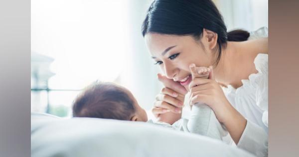 子どもを産み働くほど女性の幸福度が下がる日本　ワーキングマザーのほうが専業主婦より幸せなアメリカ 〈AERA〉