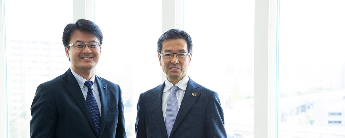 パナソニックCNS社と日本IBMの両社長が語る製造業の未来