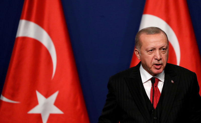トルコ大統領、シリアに外国軍駐留なら「撤退せず」