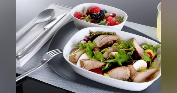 デルタ航空、エコノミーで“ビストロ風”機内食　選べる前菜とメイン