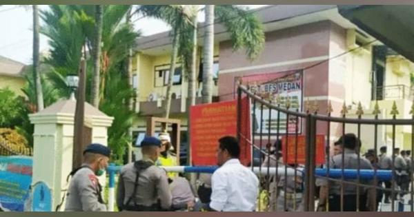 【インドネシア】メダン市警察本部で自爆テロ、６人負傷［社会］