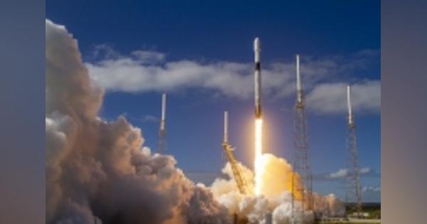 SpaceX、60基の小型通信衛星を打ち上げ　光害問題への懸念も