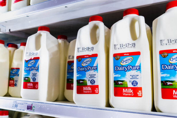 アメリカ消費者の「牛乳離れ」が深刻、最大手が破産宣告