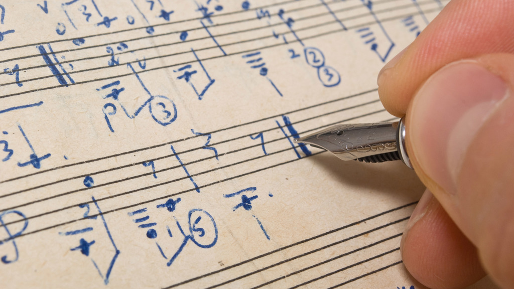 なぜレディー･ガガの曲は耳に残りやすいのか - クラシック音楽家が語る音楽の科学