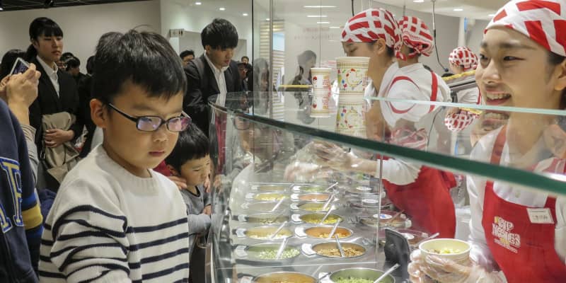 即席麺の歴史伝え20年、大阪　日清食品HD博物館