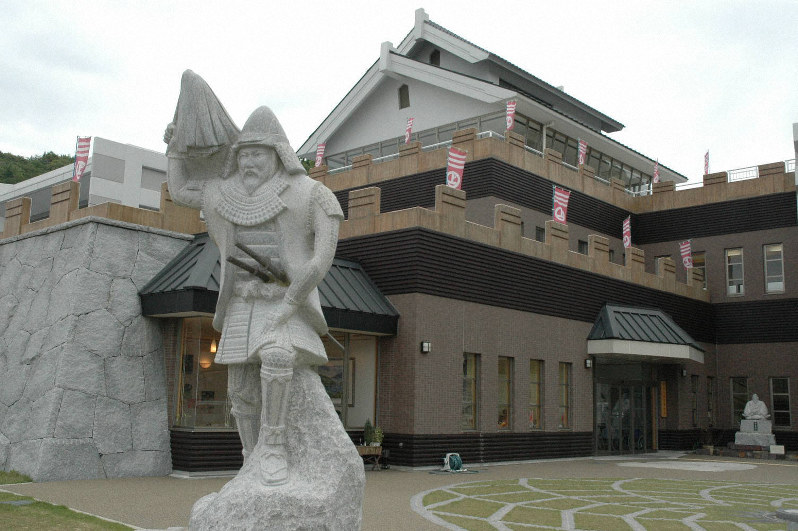 村上水軍博物館、「水軍」から「海賊」へ名称変更