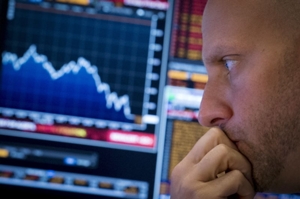 アングル:来年の株式市場、投資家は米国外に注目か - ロイター