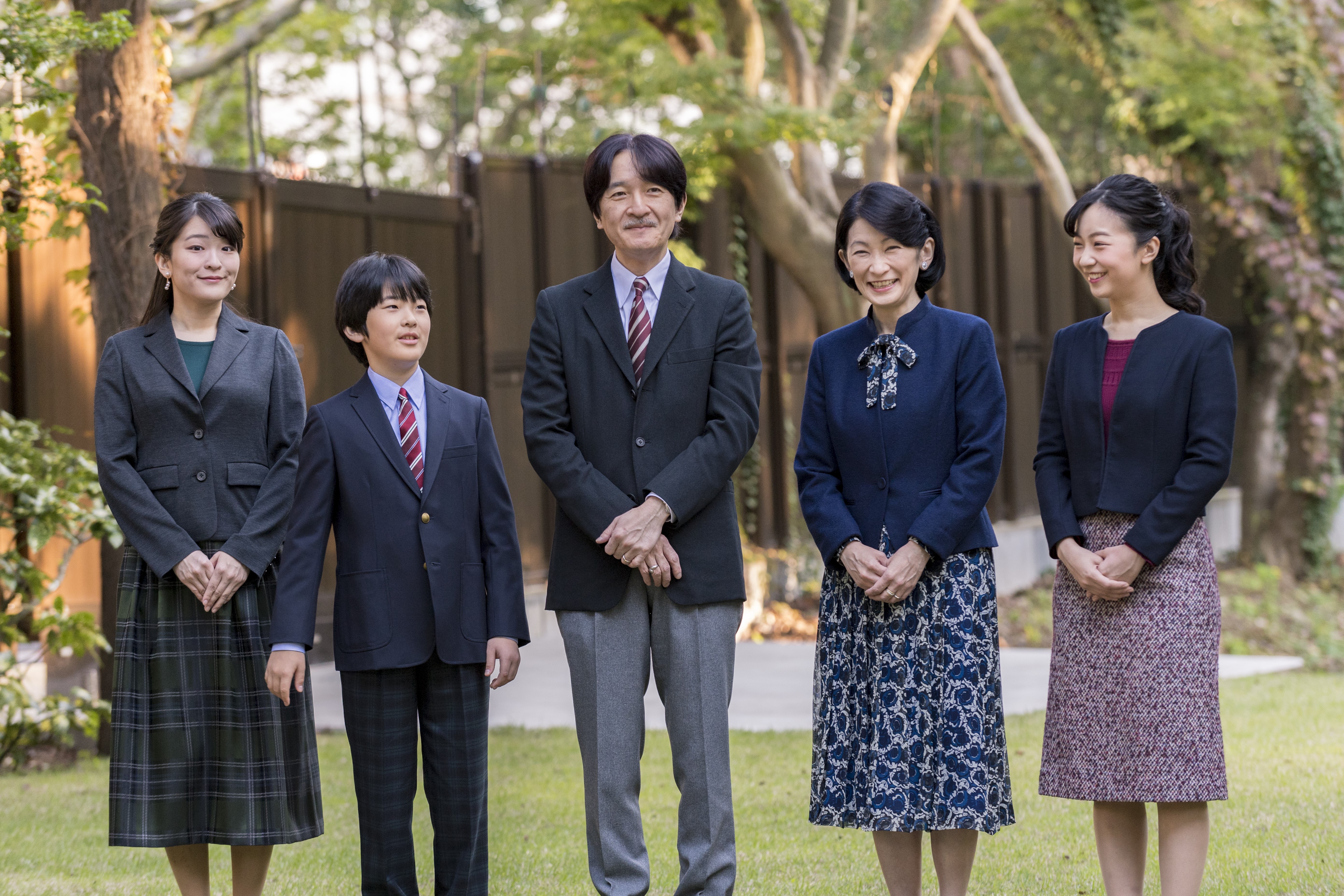 Japan family. Принц Фумихито Акисино. Принцесса мако Акисино. Фумихито наследный принц. Принц Японии Хисахито 2020.