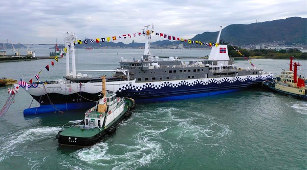 東海汽船 3代目「さるびあ丸」が進水---2020年就航予定