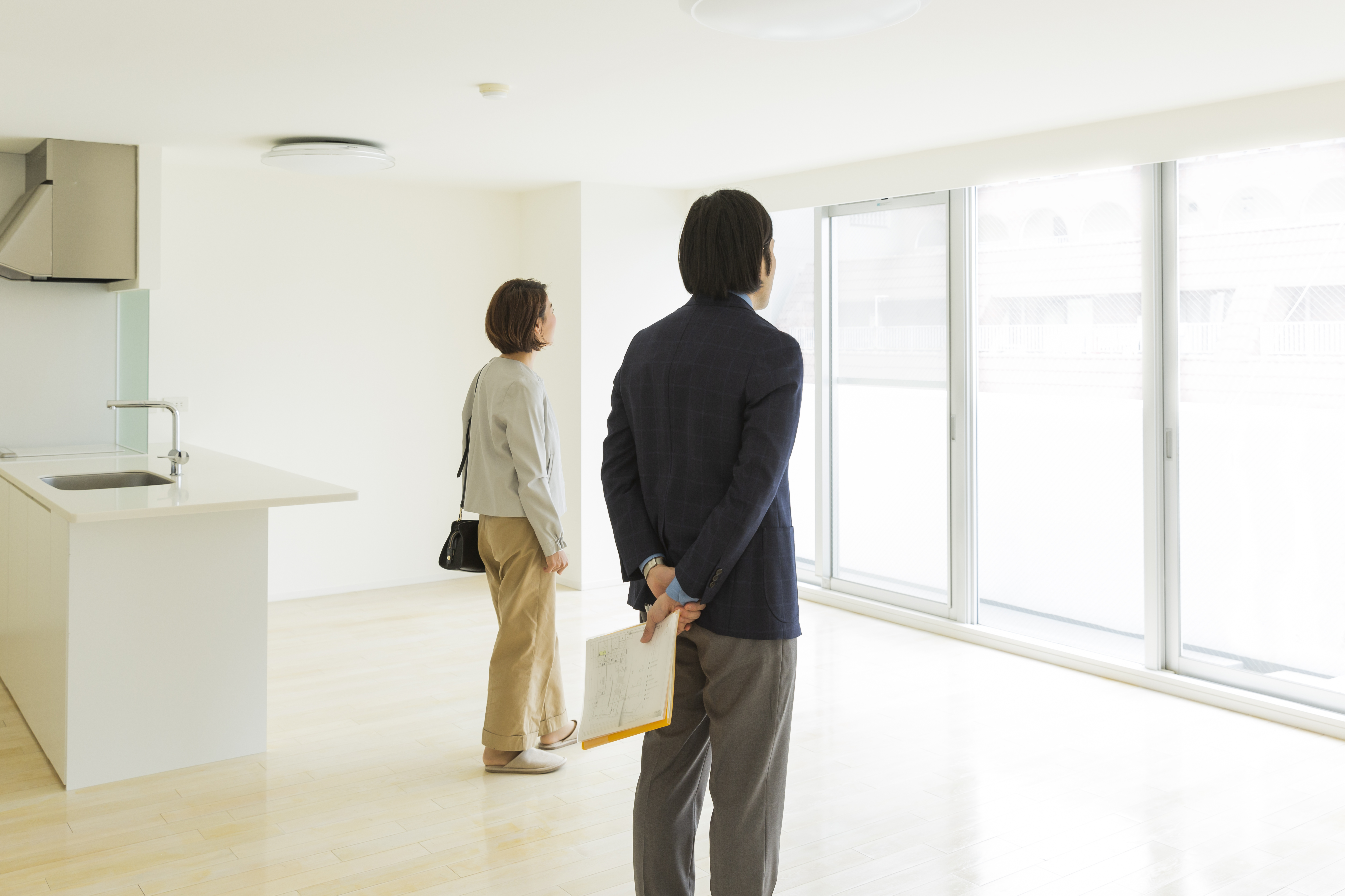 Finding a room. Заселение в квартиру. Найди отличия комната. Рисунок спальня мышонка. Описать комнату.