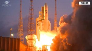 アリアン5、エジプト通信衛星など打ち上げ成功
