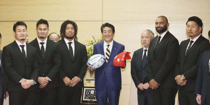 首相、ラグビー日本代表を称賛　「国民に夢与えた」