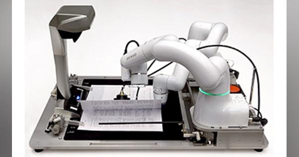 自動で書類に捺印するロボット、デンソーウェーブなど3社が開発