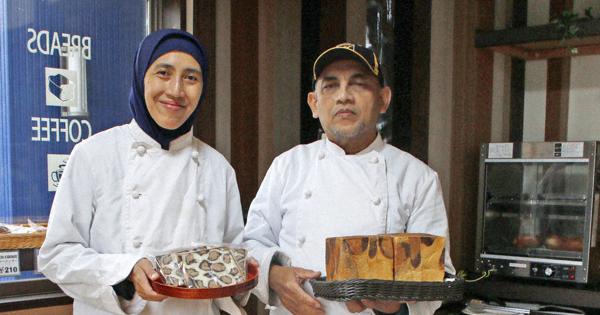 ムスリム向けパン人気　インドネシア人夫妻、岐阜で２店舗　添加物不使用「安全、安心届けたい」　／岐阜