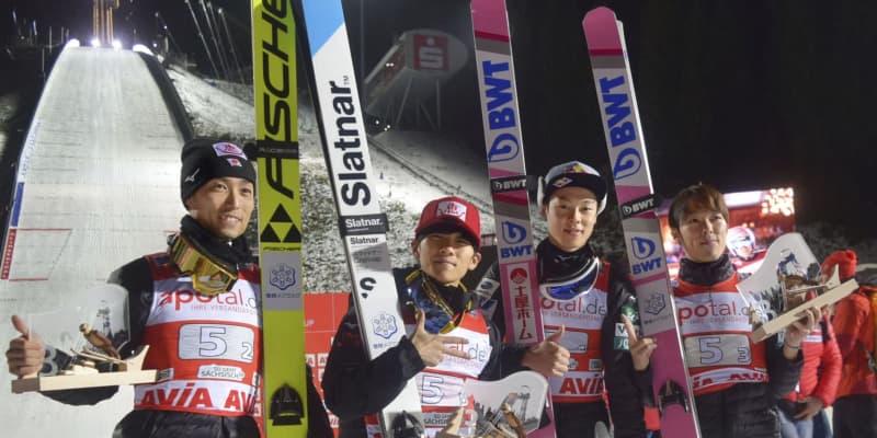 W杯ジャンプ、日本は団体3位　表彰台は今季初