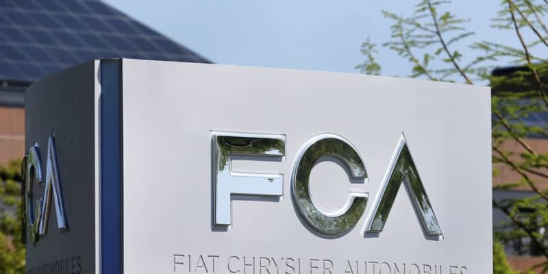 欧米の自動車大手、対等合併合意　FCAとPSA、世界4位に