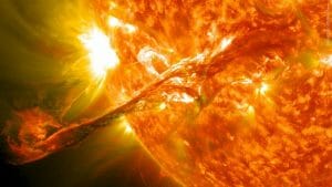 太陽のフィラメント噴出と宇宙天気予報