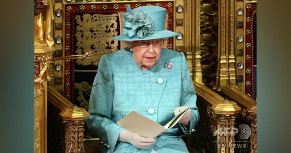 英政府「EU離脱が最優先」 エリザベス女王が施政方針読み上げ